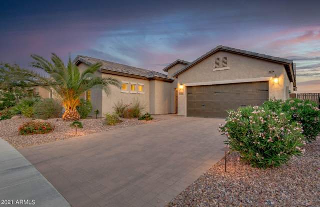 5843 W VICTORY Court Gallery 3
