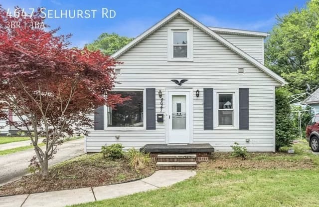 4647 Selhurst Rd - 4647 Selhurst Road, North Olmsted, OH 44070