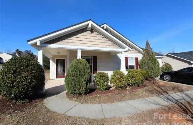 118 Peterborough Drive - 118 Peterborough Drive, Iredell County, NC 28115