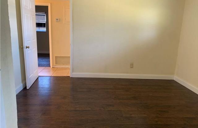 2701 NW 21ST ST FORT LAUDERDALE, FL 33311 photos photos