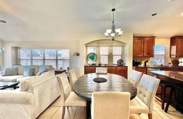 320 Darlington Trail Gallery 3