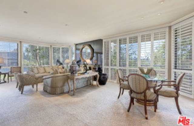 300 North Swall Drive photos photos 300 North Swall Drive photos photos