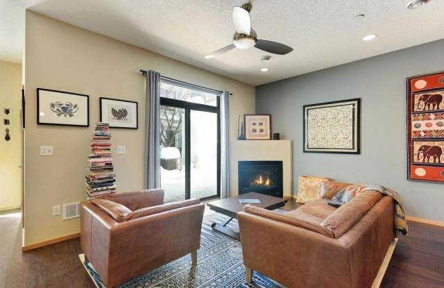 2818 Aldrich Avenue S Gallery 3