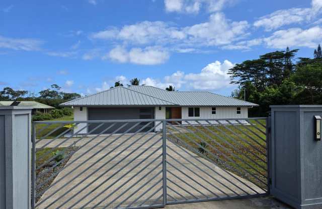 MODERN 4BR/3BA HOME WITH GARAGE ON 1 ACRE | HPP | $4,000/MONTH Gallery 3