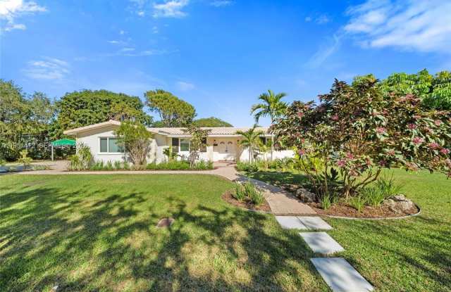 7021 SW 107 St photos photos