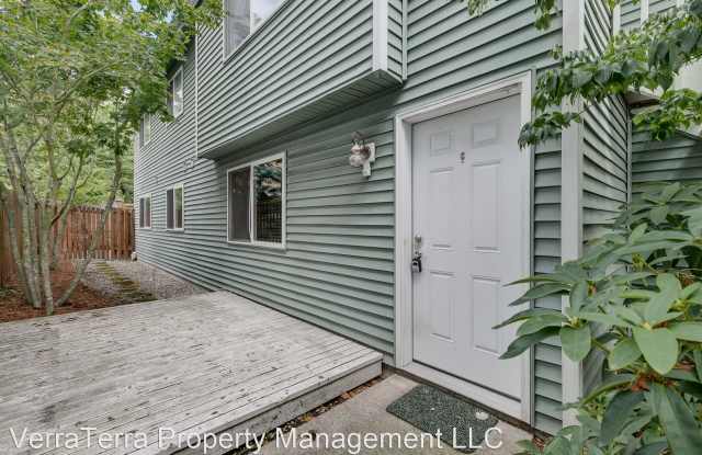 804 NW 52nd St #C - 804 Northwest 52nd Street, Seattle, WA 98107