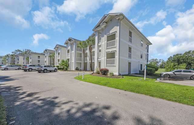 Charming 1BR Condo at Blue River Court – Pools, Tennis & More Gallery 3