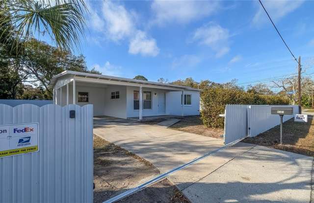 831 WOODLAWN STREET photos photos