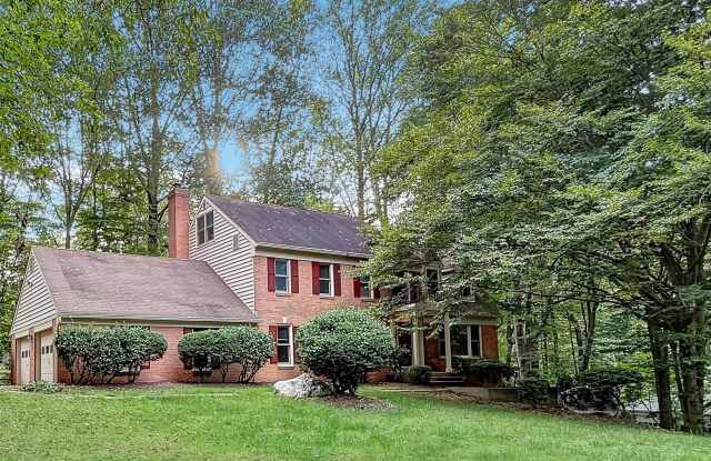 5704 CAPTAIN JONES Court - 5704 Captain Jones Ct, Fairfax Station, VA 22039