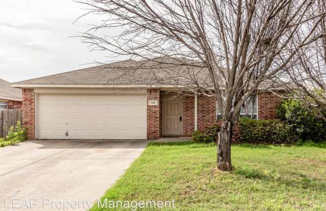 928 Crowder Dr. - 928 Crowder Dr, Crowley, TX 76036