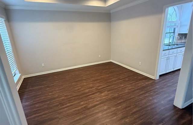 7649 Dallas Street Gallery 4
