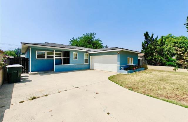 745 W E Street photos photos