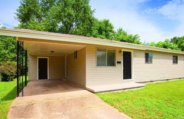 817 Greenlea Drive Gallery 2
