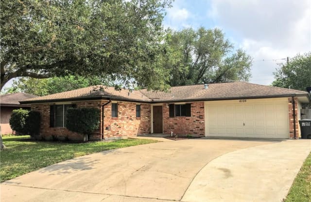 6105 Beechwood Dr Gallery 2