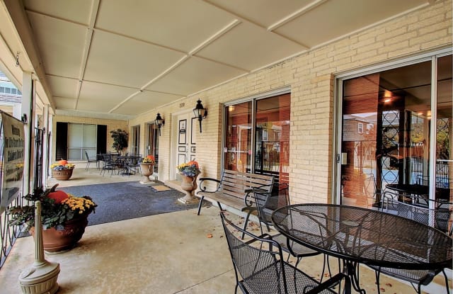 Deauville Apartments Gallery 4
