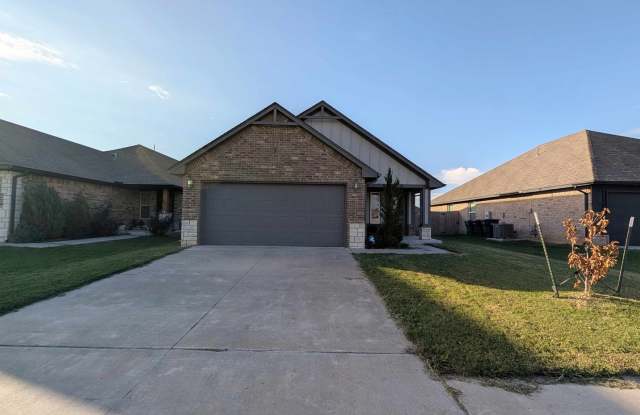3 Bedroom Home in Desirable Palermo Place with Storm Shelter Gallery 1