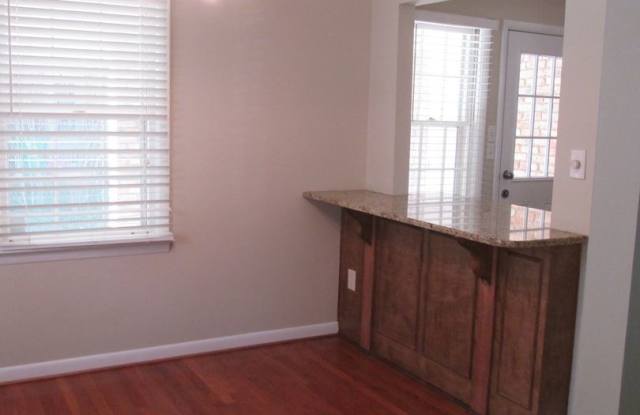 3742 Gloucester Drive Gallery 3