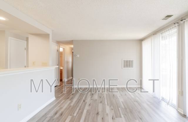 1624 Arlyn Circle Gallery 1