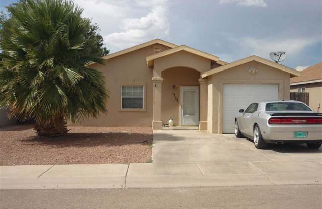 3 Bedroom 2 Bath With A Mountain View Home! photos photos