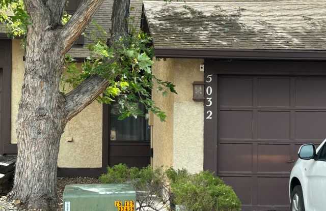 1 Bedroom 1 Bath Townhome With Detached Garage photos photos