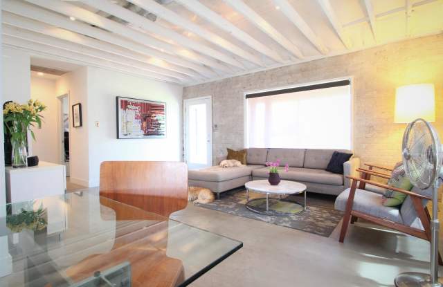 1516 E WINDSOR Avenue Gallery 2
