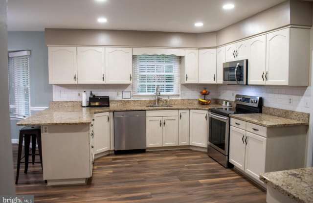 105 WESTMORELAND Court Gallery 3