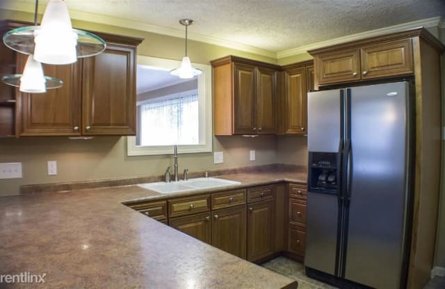 4452 Charleswood Ave 1F - 4452 Charleswood Avenue, Memphis, TN 38117