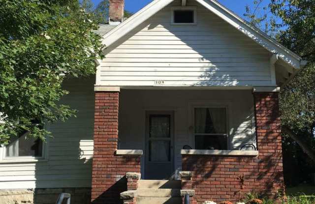 4 Bedroom Available August;  Monthly rent $3,240 Gallery 3