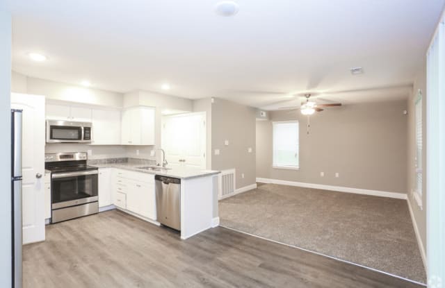 923 Se Tequesta Lane - 923 SE Tequesta Ln, Blue Springs, MO 64014