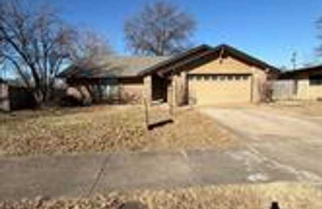 2 story house for lease. Open floor plan in kitchen  living. Lots of storage. Large fenced backyard. photos photos