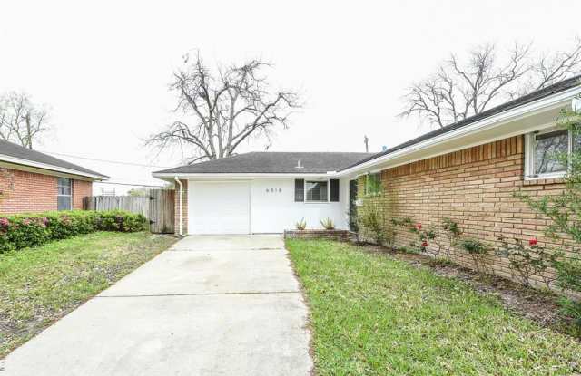 6518 Grape Street Gallery 3