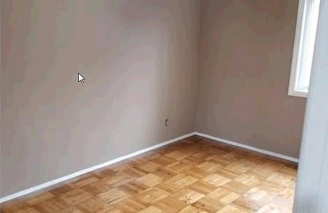 2113 east 111th street Gallery 2