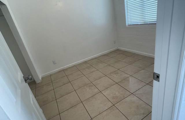 3232 W Jackson Street unit: Apt 1 photos photos