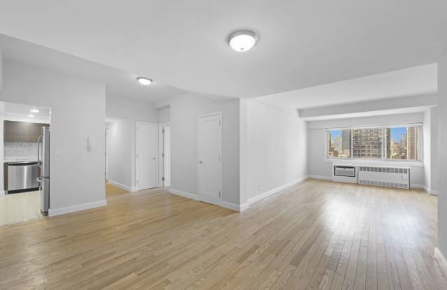 300 E 66th St - 300 East 66th Street, New York City, NY 10065