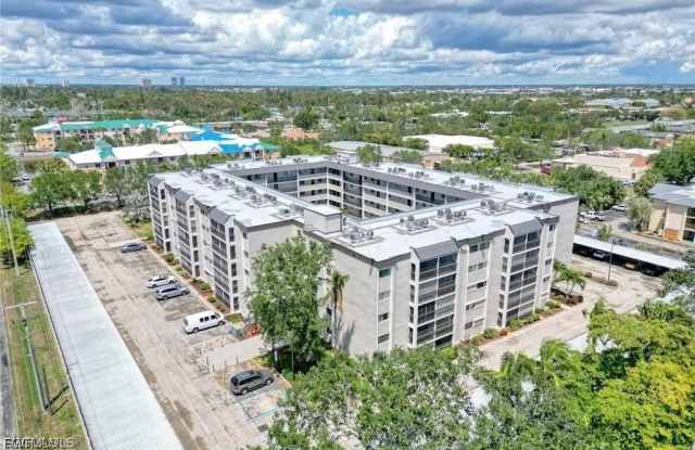 2121 Collier Avenue unit: 311 - 2121 Collier Avenue, Fort Myers, FL 33901