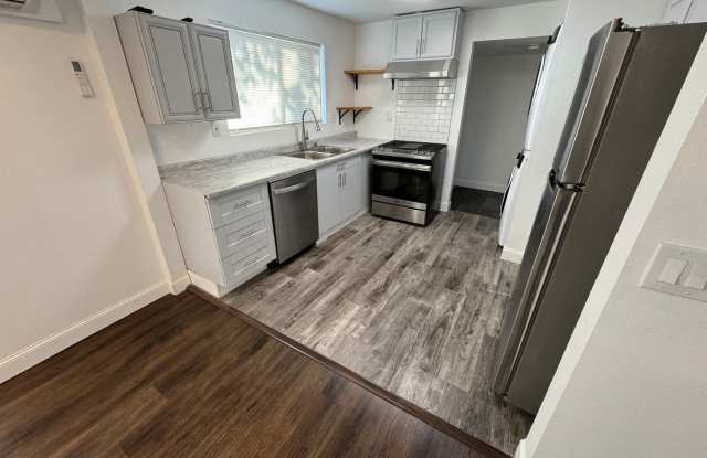 Fully Renovated 3BR Home | New HVAC + Washer/Dryer + Stainless Appliances | Designer Finishes Gallery 4