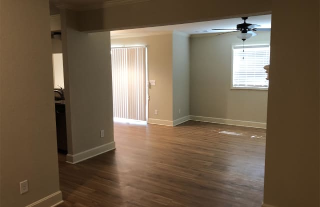 6429 Northwest 70th Street - 6429 NW 70 St, Kansas City, MO 64151