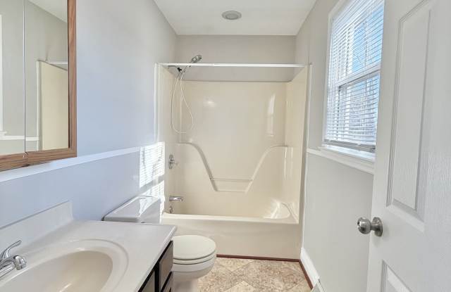 404 Charles Clayborne Court - B photos photos