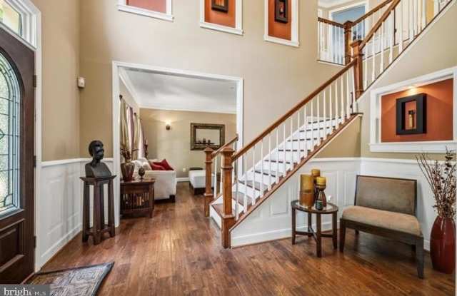 12104 GUINEVERE Place Gallery 2
