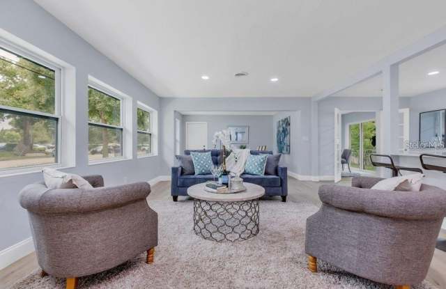 101 S LAKEMONT Avenue Gallery 3