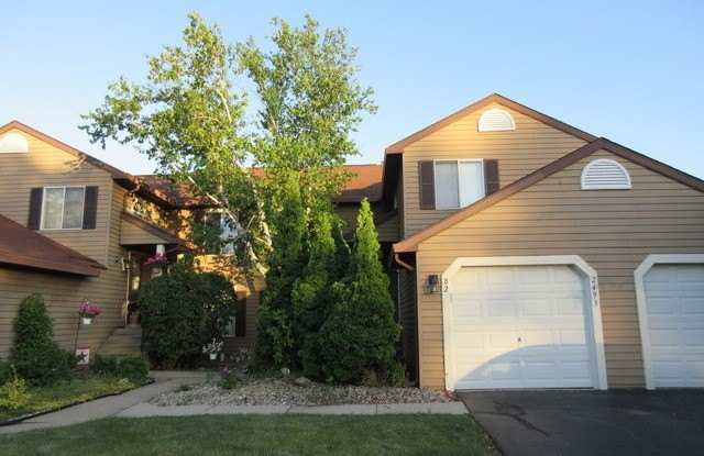 2493 Brunswick Circle - 2493 Brunswick Circle, Woodridge, IL 60517