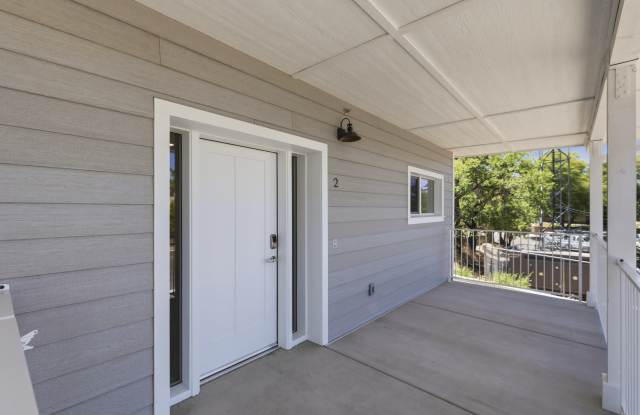 533 West Gurley Street - 2 Gallery 2