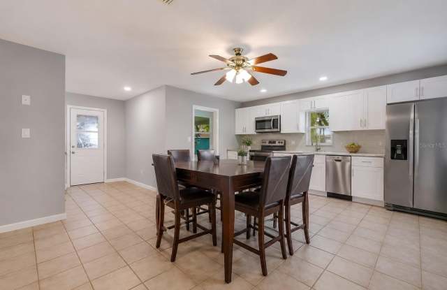 4404 FETROW Drive Gallery 3