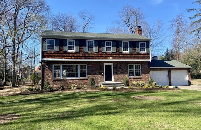 84 Knickerbocker Road - 84 Knickerbocker Road, Closter, NJ 07624