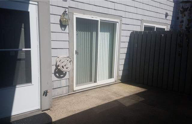435 Summerhaven Drive Gallery 2