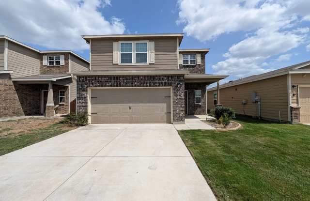4/3/2 with Game Room or Flex Space / Large Covered Back Patio / CISD *2 weeks free rent* Gallery 4