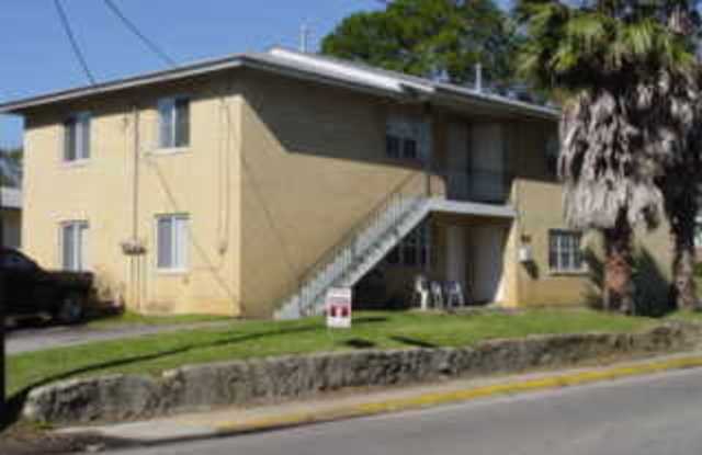 Quad Near Campus- 2 full bedrooms photos photos