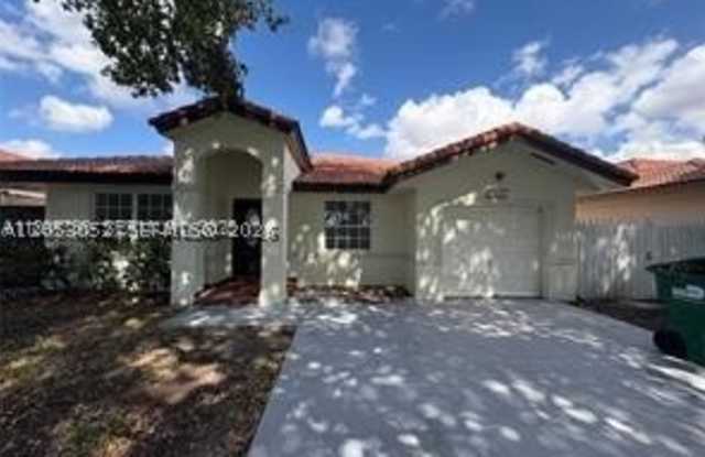 14845 SW 36th Ter photos photos