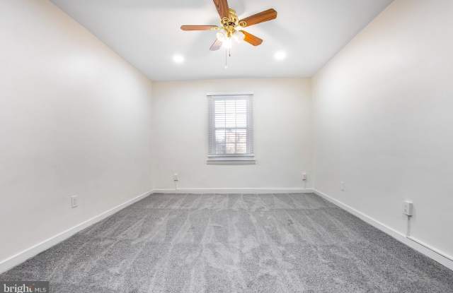 5007 10TH Street S Gallery 4