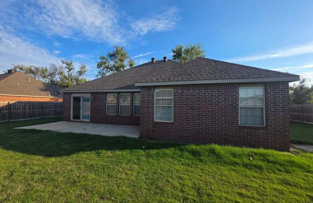 Nice 3 bedroom 2 bath home Gallery 3